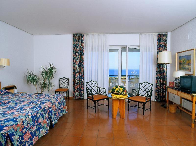 Parador De Ceuta Cameră foto
